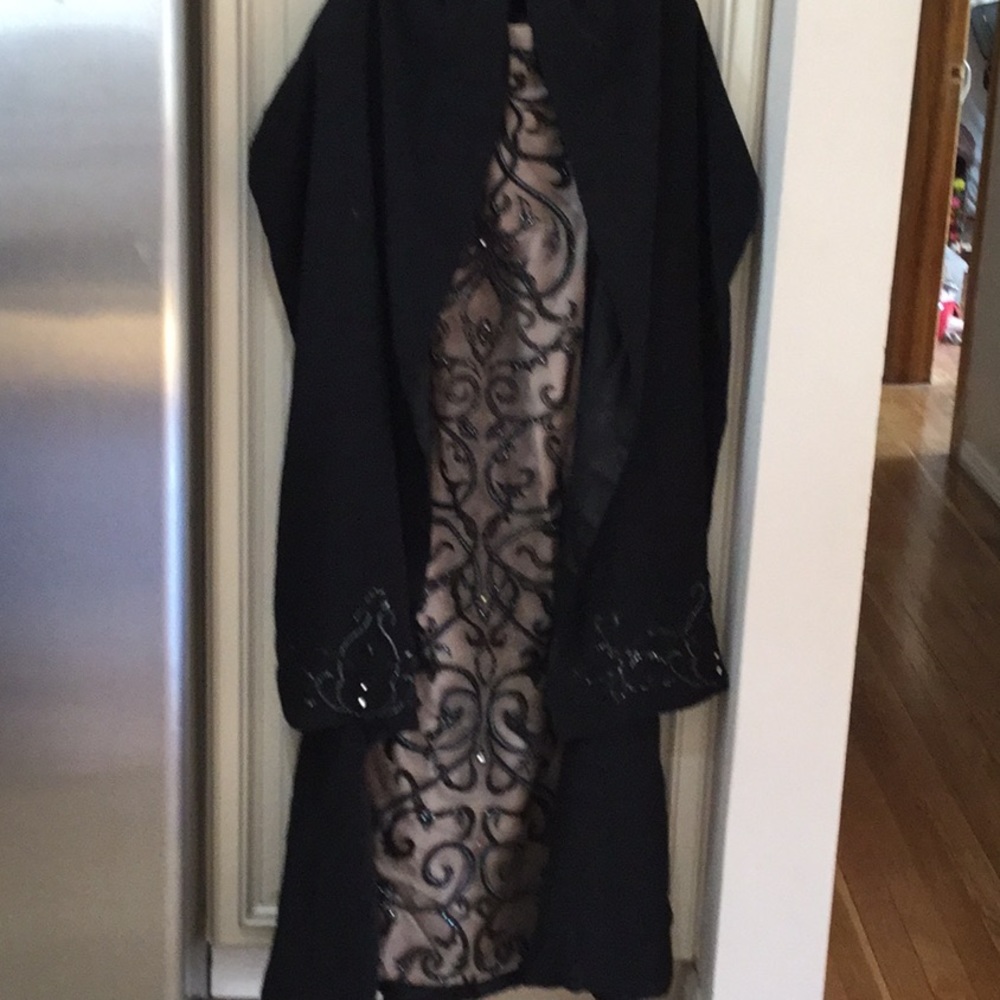 Dress - Picture 5 of 9